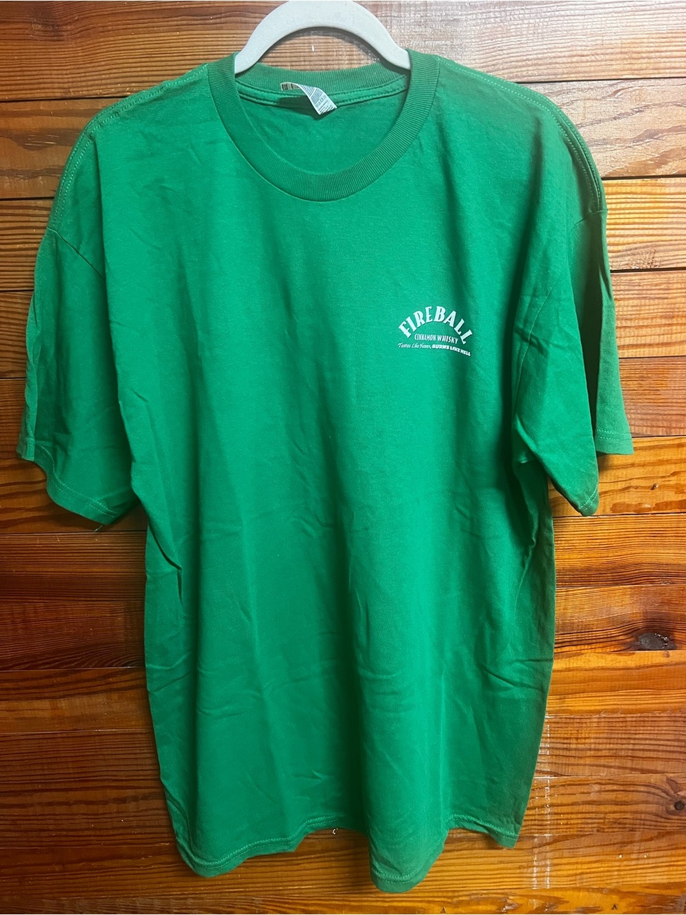 Fireball Men’s XL St Patrick’s Day Kiss the Dragon Graphic Tee